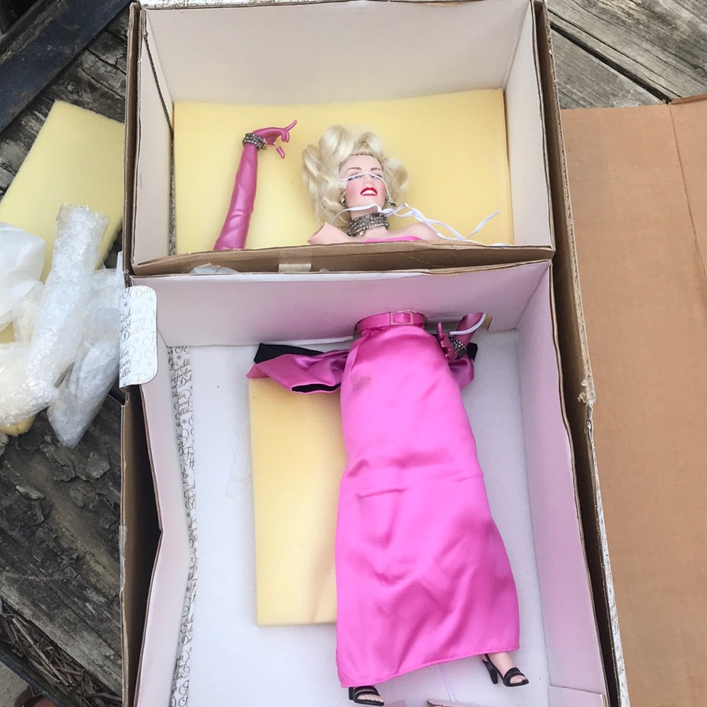Franklin Heirloom vintage Marilyn Monroe!!